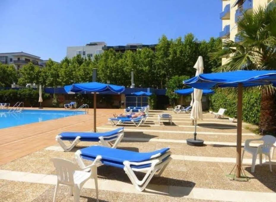 Appartement Appartament Alboran à Salou Extérieur photo
